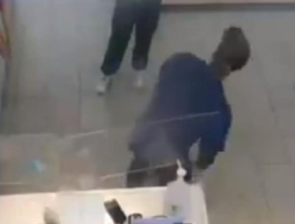 Florida Man ‘Not Smooth’ Smacks And Shoves Woman At A Smoothie King