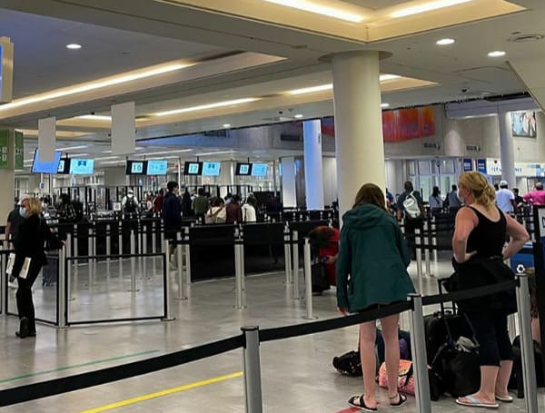 Florida Lawmakers Sign Off On Shielding Travel Records