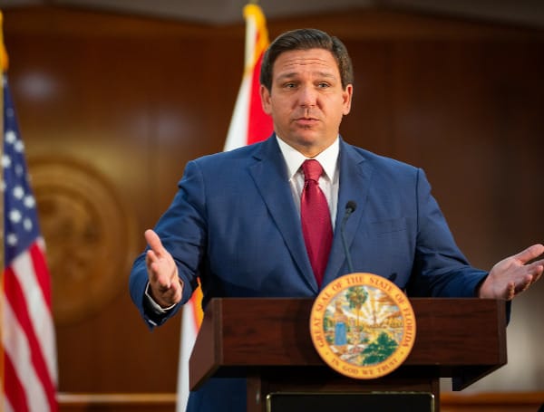 Florida Gov. DeSantis Sends Two Planes Of Illegal Immigrants To Barack Obama’s Back Yard Florida Gov. DeSantis Sends Two Planes Of Illegal Immigrants To Barack Obama’s Back Yard