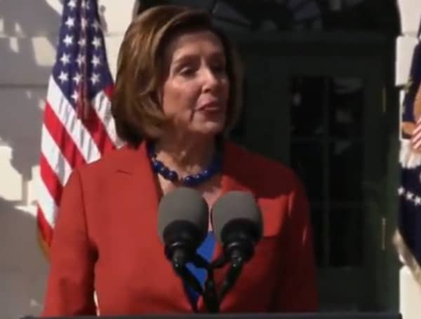 “Swamp Gonna Swamp” Pelosi Gets Gift From Congressional Democrats And Squishy Republicans “Swamp Gonna Swamp” Pelosi Gets Gift From Congressional Democrats And Squishy Republicans