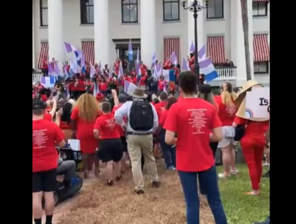 Florida Bathroom Bill Backed As Drag Queens March Florida Bathroom Bill Backed As Drag Queens March
