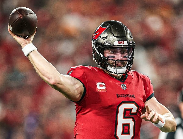 Buccaneers And Pasco County Schools Team Up To Honor Educators