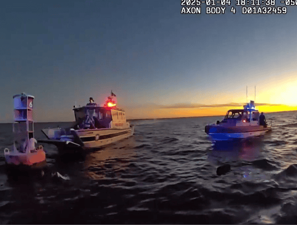 Hillsborough County Sheriff’s Office Aviation, Marine Units Rescue 2 Boaters And Their Dog