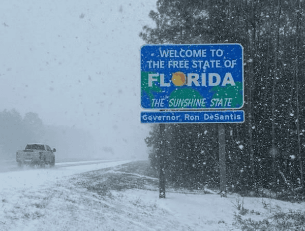Florida Braces As Unprecedented Snow Is Falling