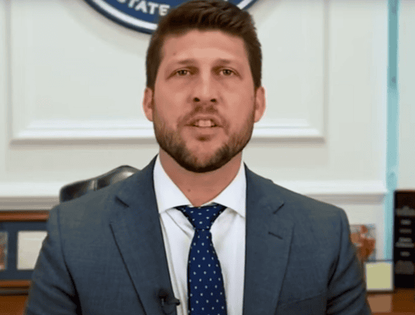 Florida Attorney General Subpoenas Roblox Over Child Safety Concerns