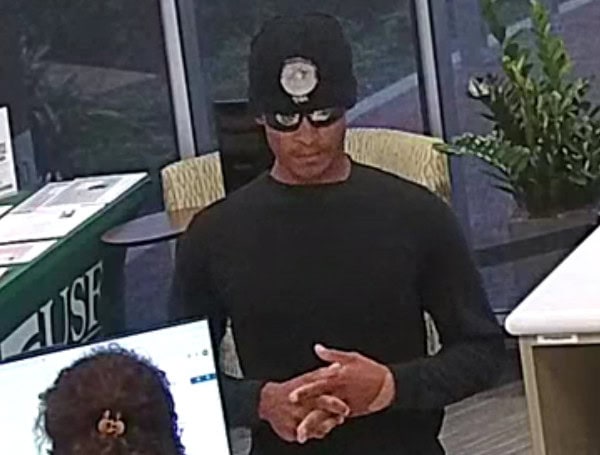 Sarasota Bank Robbed In Midday Heist; Suspect At Large Sarasota Bank Robbed In Midday Heist; Suspect At Large