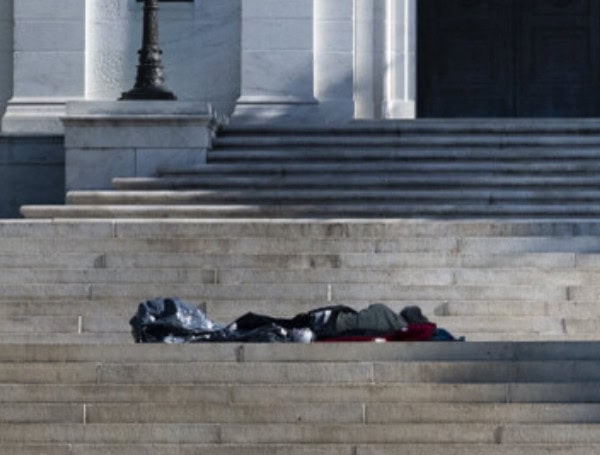 Trump Tells D.C. Homeless They “Have To Move Out IMMEDIATELY…FAR From The Capital” Trump Tells D.C. Homeless They “Have To Move Out IMMEDIATELY…FAR From The Capital”