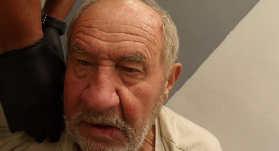 73-Year-Old Florida Man Jailed After Allegedly Kicking Deputies During Parking Probe