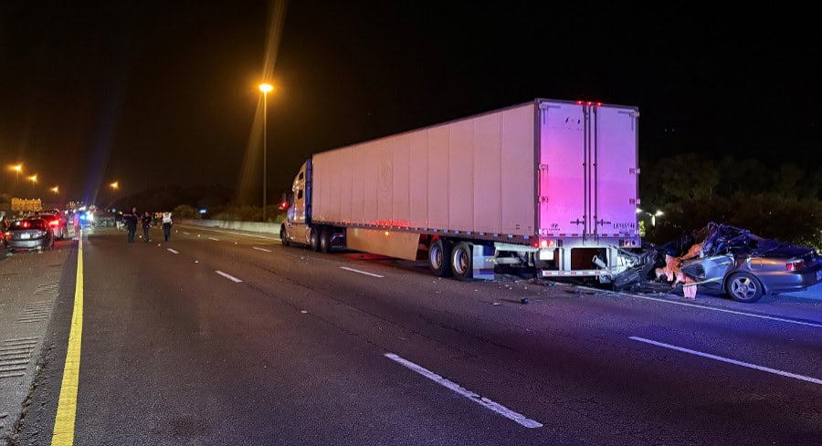 Deadly Florida I-75 Pileup Leaves Gainesville Woman Dead, Tampa And Kentucky Drivers Unhurt Deadly Florida I-75 Pileup Leaves Gainesville Woman Dead, Tampa And Kentucky Drivers Unhurt