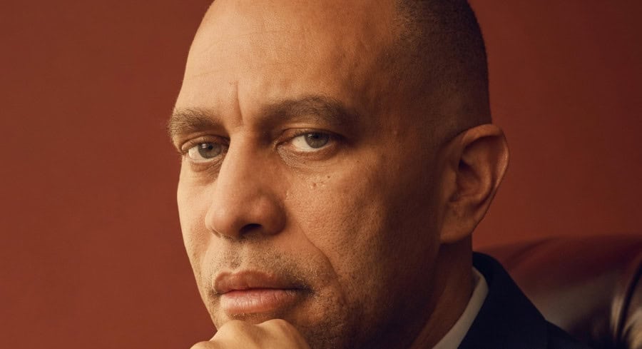 ‘Come On’: California Gov. Newsom Defends Hakeem Jeffries Over Jared Kushner Sit-Down