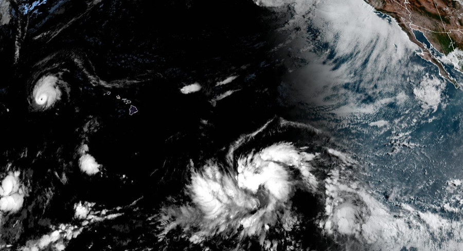 Hurricane Lala Packs 125 MPH Winds As It Turns Away From Main Hawaiian Islands Hurricane Lala Packs 125 MPH Winds As It Turns Away From Main Hawaiian Islands