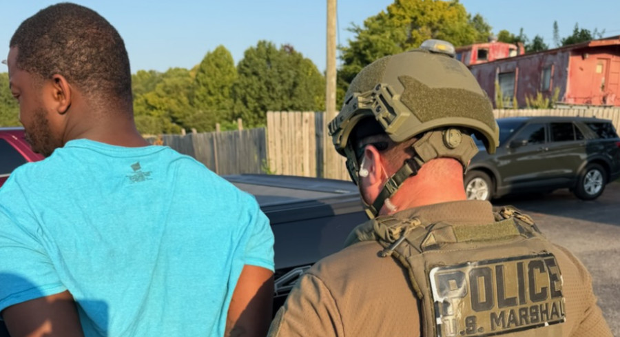 Fugitive Wanted In Tennessee And Kentucky Caught At Motel After Bat Attack